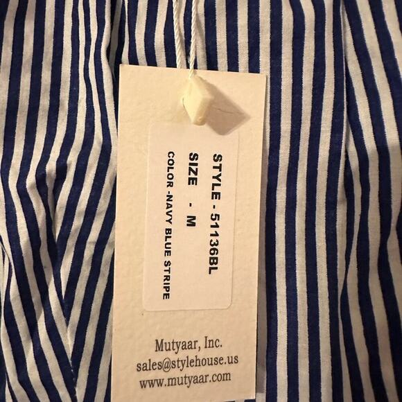 Sim & Sam Navy Blue Striped Smocked Square Neck Puff Sleeve Top Blouse Preppy - Picture 3 of 4